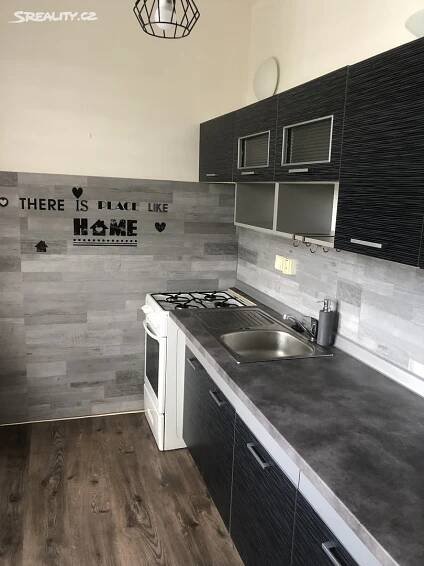 Pronájem bytu 3+1 60 m², Jiráskova, Krnov - Pod Bezručovým vrchem