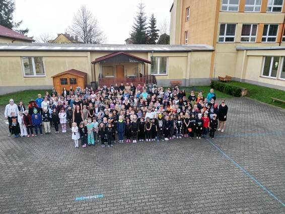 Halloween - Oficiální stránky ZŠ a MŠ Studená