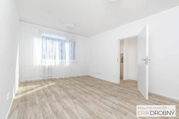 Erik Drobný Reality - Osobní realitní makléř, kompletní servis služeb a poradenství v oblasti realit.