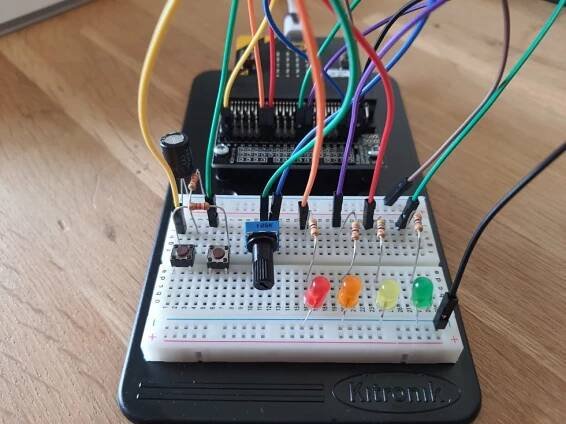 Capacitor Charging with micro:bit (MakeCode Python)