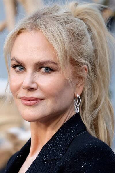 Nicole Kidman’s On Vacation But Her Natural Curls Are Going to Work—See the Photos