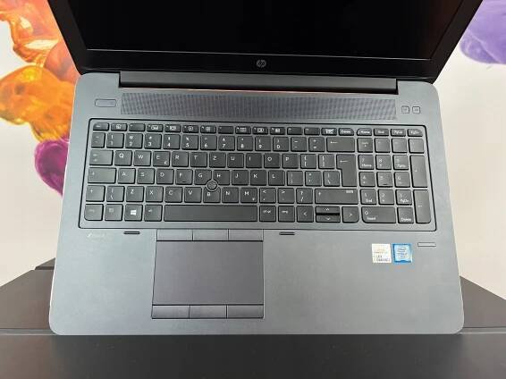 Notebook HP ZBOOK 15 G3 15,6" i7-6820HQ 16GB 512GB SSD NVIDIA Windows 11 Model HP ZBOOK 15 G3 I7-6gen