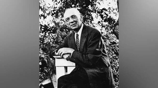 Spící prorok Edgar Cayce. V tranzu léčil lidi a odhaloval tajemství reinkarnace – Pražský DEN