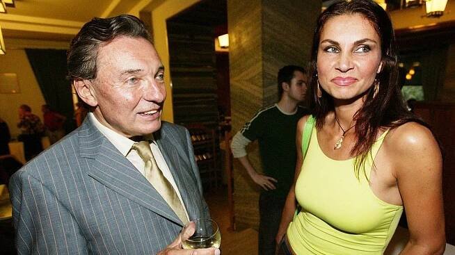 Brunetka, se kterou Gott prožil intenzivních pět let, promluvila: Pro mě Karel stejně neumřel, svěřila Jitka Svobodová - Super.cz