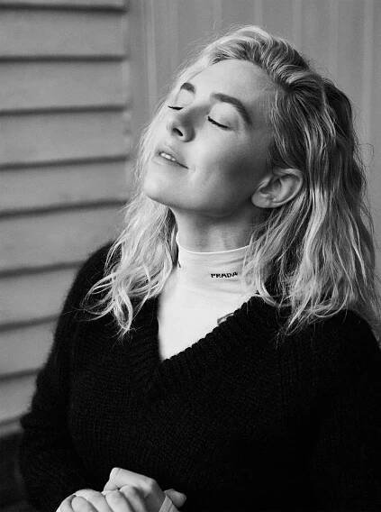 Vanessa Kirby 