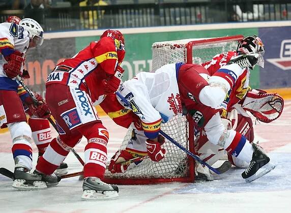 HC Slavia Praha - HC Mountfield 4:3 po sn. - Hokejisté Slavie přehráli Budějovice až po nájezdech (3/9)