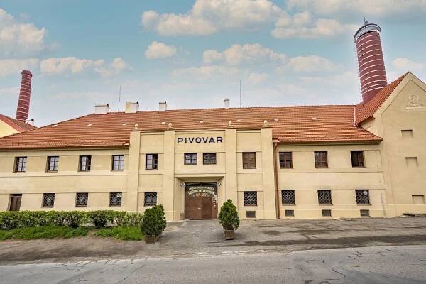 Kostelec nad Černými lesy – pivovar – Kolínsko – Cesty a památky