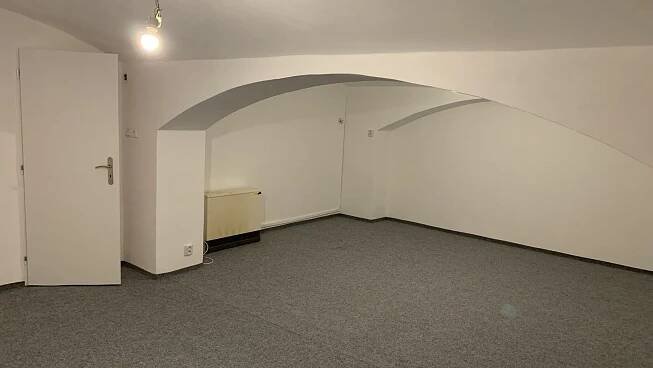Pronájem nebytového prostoru 65 m², Kamenická, Praha, Praha