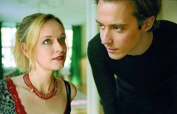 Zamilovaný kněz - Z filmu - Livia Millhagen, Jonas Karlsson