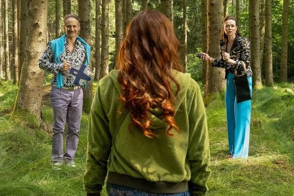 Michael Ostrowski, Melika Foroutan - Dívka jménem Willow - Z filmu