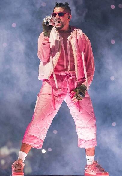 Bad Bunny performs onstage during his El Ultimo Tour Del Mundo at FTX Arena on April 01, 2022 in Miami, Florida. 
