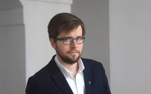 Galerie: Vlivný post ministra pro legislativu má zastávat Pirát Michálek - Galerie - Echo24.cz