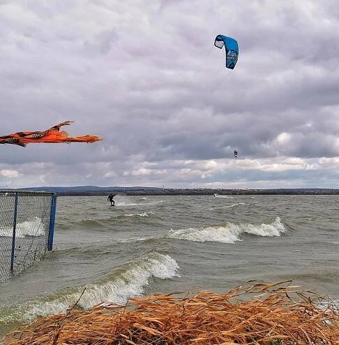 OSTROPOJEZD 11.3. - MUSHOW kiteboarding | snowkiting | foto/video | kite kurz.. 