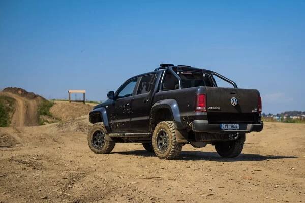 Galerie: Test Volkswagenu Amarok 3.0 TDI v drsné offroadové úpravě Delta4x4 | Autoweb