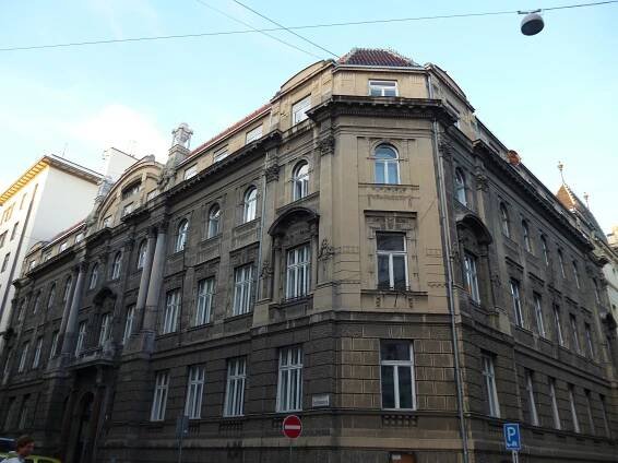Soubor:Beethovenova 2, Dvořákova, Brno.JPG – Wikipedie