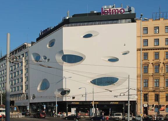 Obchodní centrum Letmo