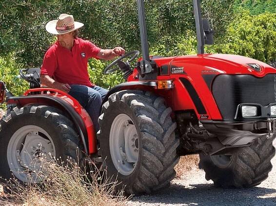 Traktor ANTONIO CARRARO SN5800V MAJOR