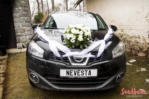 Svatebn dekorace na auto - Jak ozdobit auto na svatbu?