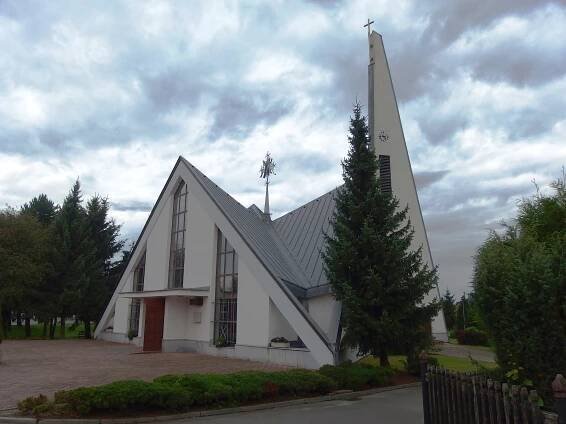 Soubor:Služovice, kaple Nanebevzetí Panny Marie.JPG – Wikipedie