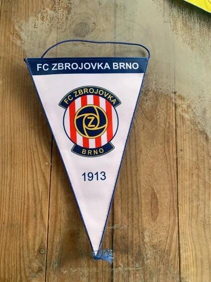 Fotbalová vlaječka FC Zbrojovka Brno