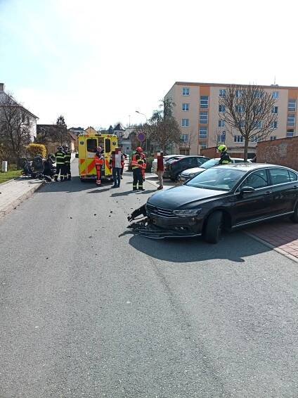 Nehoda osobního auta a čtyřkolky – PF noviny