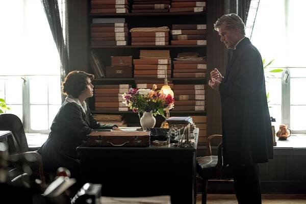 Jemima Rooper, Harry Hamlin - Flowers in the Attic: The Origin - Part 1: The Marriage - Z filmu