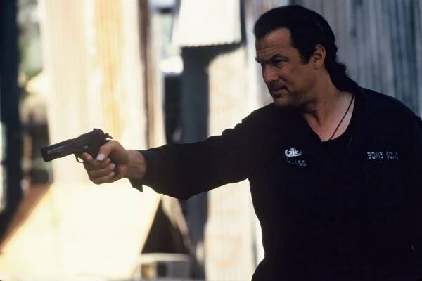 Profesionál - Z filmu - Steven Seagal