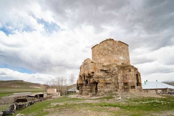 Surp Khach of Aghpag or Surp Etchmiadzin Sorarder Church