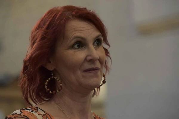 Jitka Nováková četla knihu svých básní Přání v přání v kolínské synagoze,  21. září 2024.
