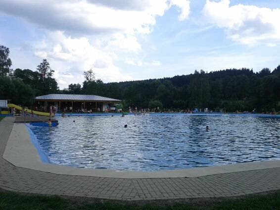 Koupaliště Polička - sportovní zařízení - Východní-Čechy.info - oficiální turistický portál Pardubického kraje