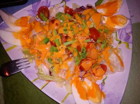 Recept: Salát s francouzským dresingem