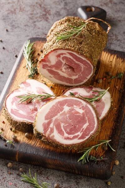 Pancetta, guanciale, and bacon: all their secrets unveiled!