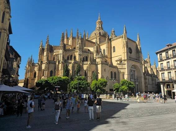 Cestopis: Španělsko – Akvadukt, katedrála a pevnost Segovia | My space, my world.