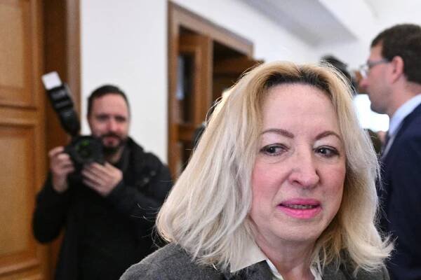 Žalobkyně Dagmar Máchová u soudu (21. 4. 2023)