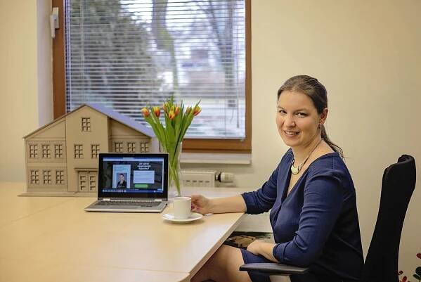 Mgr.Lenka Rosochová - lektorka LinkedIn a hypoteční expertka