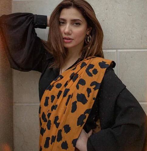 Mahira Khan Saree Image