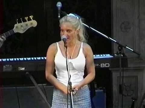 Žalman a spol., Lenka Slabá, Susan Crowe a Katherine Wheatley