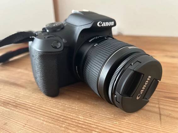 Canon EOS 2000D