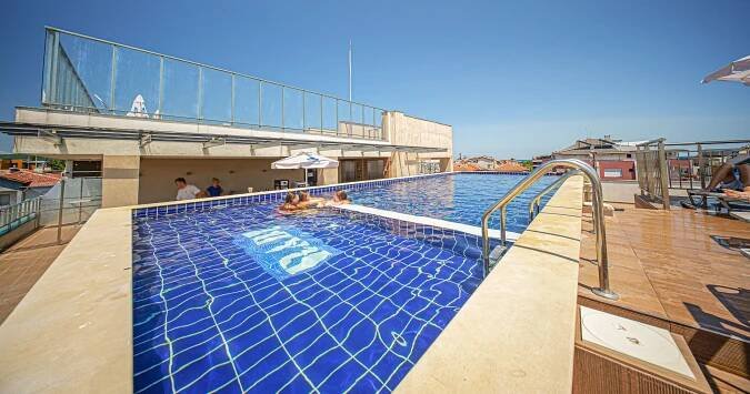 Hotel Cinema • Burgas • Bulharsko • CK Blue Style