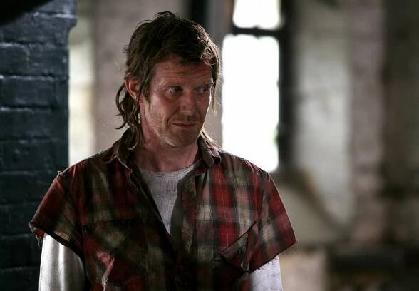 Pravěk útočí - Überraschender Besuch - Z filmu - Jason Flemyng