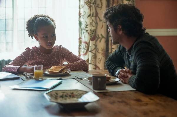 Zámek a klíč - Alfa a omega - Z filmu - Liyou Abere, Brendan Hines