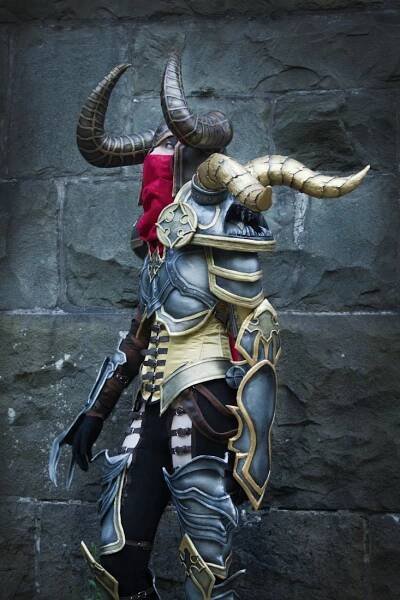 Demon Hunter | Lightning Cosplay - Costumes, Accessories, Tutorial Books
