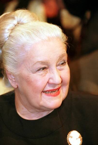 Marie Motlová (†67) prožila divoký život: Alkohol, tajemství rodného listu i hrobka ve třech