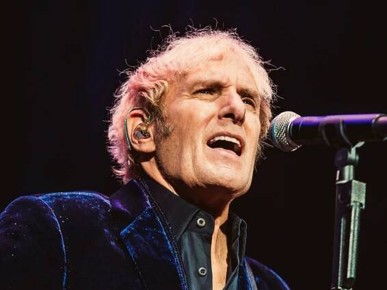 ﻿Michael Bolton’s Family Says They ‘Missed So Many’ Potential Symptoms of His Glioblastoma