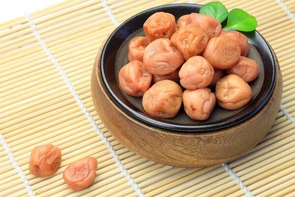 Umeboshi (nakladané slivky)