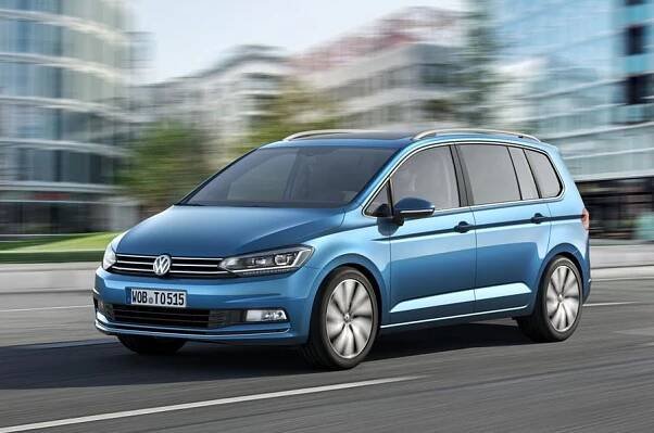 Nový VW Touran dostal dva výkonné motory navíc a designový paket Milano k tomu | Autoforum.cz
