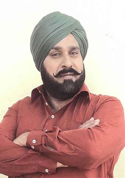 Shinda Shinda No Papa Movie Review: Gippy Grewal and Shinda Grewal shine in this relatable tale of father-son bonding and