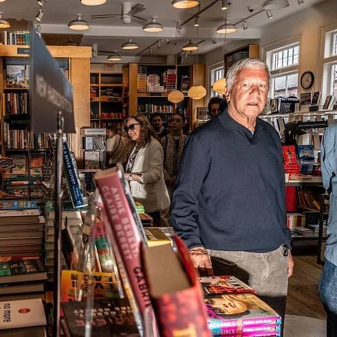 Does Larry Gagosian Like His Hamptons Bookstore?