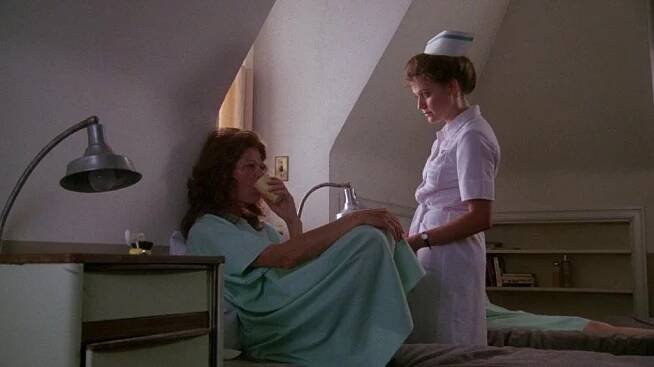 Samantha Eggar, Alison Lawrence - Curtains - Z filmu