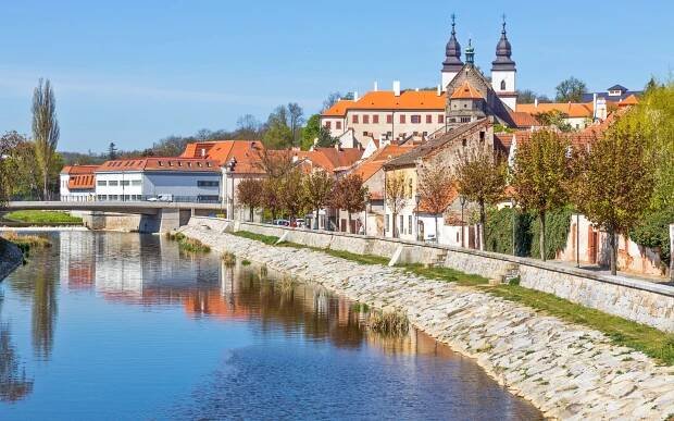 Třebíč přímo v centru v Hotelu Zlatý Kříž *** se snídaní, relaxací v sauně a posezením u čaje a limonády